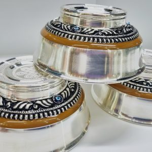 5-тай мөнгөн аяга